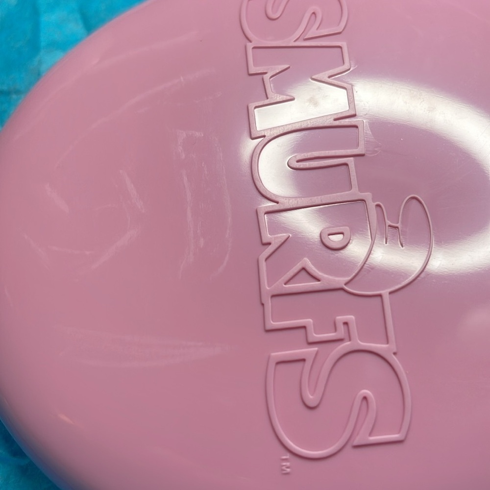 Fenty Beauty x Smurfs Smurfette Handheld Limited Edition Mirror - Picture 3 of 7